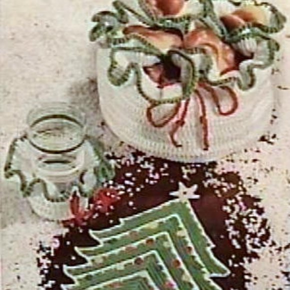 1952 Christmas Crochet Pattern Book Tree Angel Princess Snowflake Ornaments +++ - Picture 5 of 7